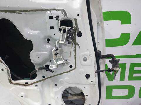 Foto 3ª: Puerta Trasera Izquierda Nissan Juke ACENTA 117CV 86KW [HR16DE] (2012)