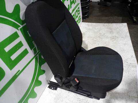 Foto 3ª: Asiento Delantero Izquierdo Ford Fiesta AMBIENTE 68CV (2001)