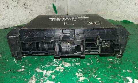 Foto 2ª: Centralita Cierre Centralizado Mercedes Clase C 160 2.2 CDI CAT BERLINA 143CV 105KW [OM611962] (2000)