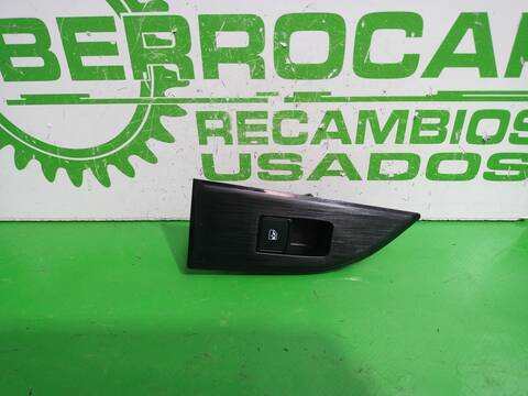 Botonera Elevalunas Nissan Qashqai 1.3 DIG-T 140CV 103KW