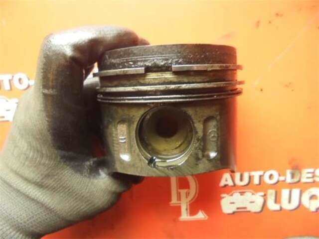 Foto 3ª: Despiece Motor Mercedes Clase C 160 2.2 C 220 CDI (204.008) [2.2 LTR. - 125 KW CDI CAT] [OM 646.811]