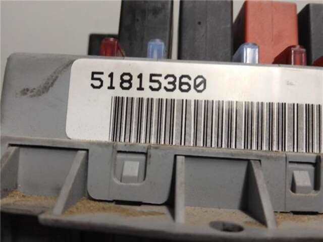 Foto 3ª: Caja Reles Fusibles Fiat Linea 1.3 D MULTIJET [199 A3.000]