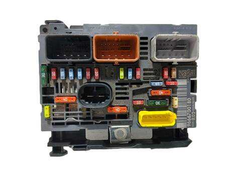 Caja Reles Fusibles Citroen C4 EXCLUSIVE 1 16V HDI FAP 109CV