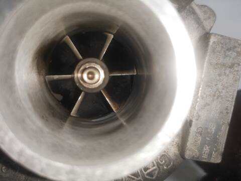Foto 3ª: Turbocompresor Volkswagen Golf BXE (2007)