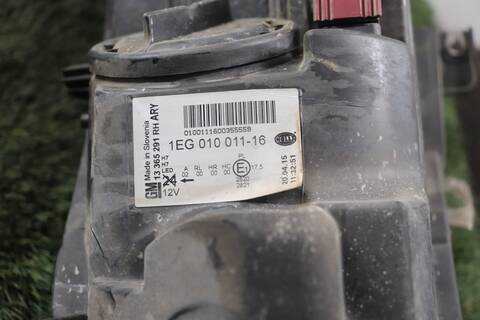 Foto 2ª: Faro Derecho Opel Astra 1 6 LTR. - 81 KW CDTI DPF 2015 110CV