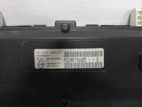 Foto 3ª: Cuadro de Instrumentos Renault Kangoo AUTHENTIQUE 1 DCI DIESEL 65CV (2003)
