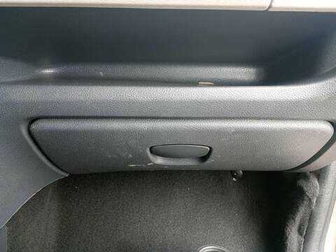 Guantera Dacia Lodgy LAUREATE 116CV 85KW