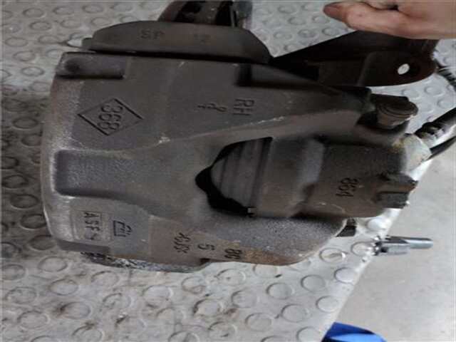 Foto 3ª: Mangueta Delantera Derecha Dacia Duster 1.5 PRESTIGE [1.5 LTR. - 85 KW BLUE DCI DIESEL FAP CAT] [K9K 872]