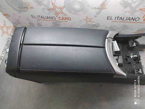 Foto 4ª: Consola Central Mercedes Clase C 160 C 220 T CDI BLUETEC 205.204) 170CV 125KW FAMILIAR [651921] (2014)