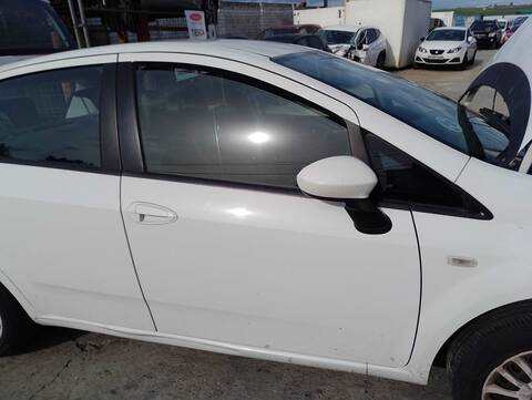 Foto 3ª: Puerta Delantera Derecha Fiat Punto DYNAMIC 75CV 55KW [199A9000] (2013)