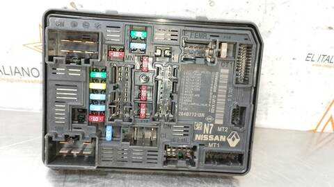 Caja Reles Fusibles Renault Captur TECHNO 140CV 103KW