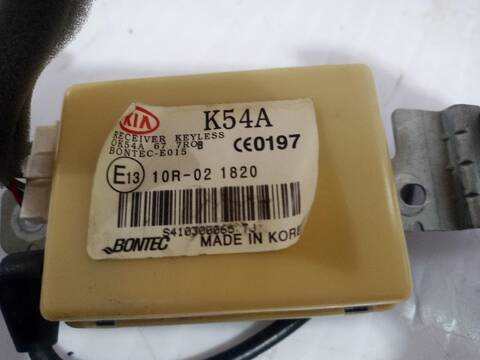 Foto 3ª: Centralita Motor ECU Kia Carnival 2.9 CRDI LX 144CV [J3] (2001)