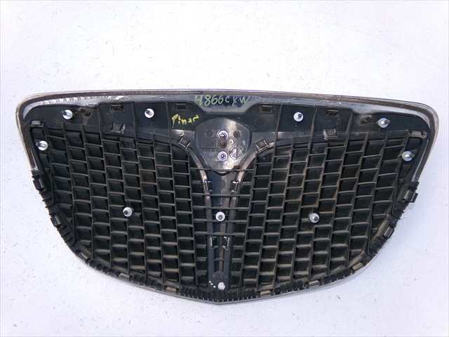 Foto 2ª: Rejilla Delantera Lancia Ypsilon 1.2 G 2004-2011 [188A5000] (2004)