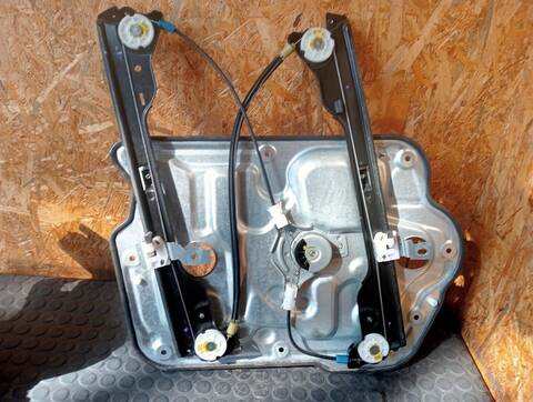 Foto 3ª: Elevalunas Eléctrico Delantero Derecho Nissan Qashqai 360 1 DCI TD CAT 103CV (2007)