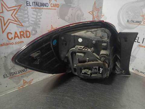 Foto 3ª: Piloto Trasero Derecho Dacia Sandero STEPWAY ESSENTIAL 101CV 74KW [H4DD4] (2020)