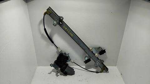 Foto 1ª: Elevalunas Eléctrico Delantero Izquierdo Nissan Navara 2.5 DCI DIESEL CAT 171CV (2005)