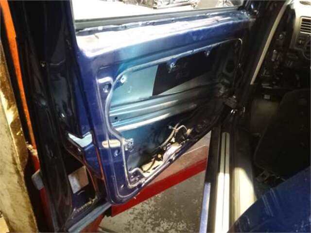 Foto 2ª: Puerta Delantera Izquierda Volkswagen Bora 1.9 HIGHLINE [1.9 LTR. - 81 KW TDI] [ASV]
