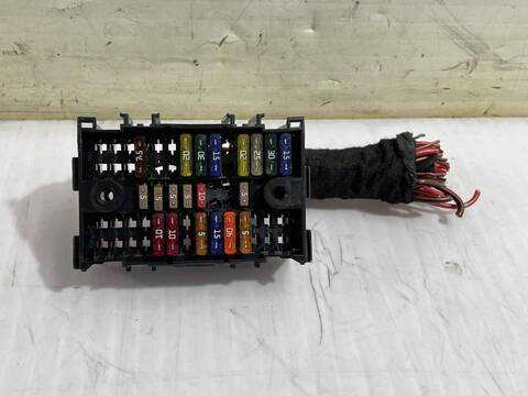 Caja Reles Fusibles Skoda Yeti ACTIVE 105CV