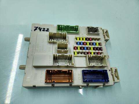 Caja Reles Fusibles Ford Kuga TREND 120CV 88KW