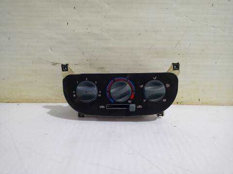 Mando Calefacción A. A. Fiat Doblo 1.9 D ACTIVE 05.2004 ) 63CV 46KW