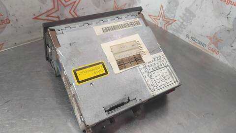 Foto 3ª: Sistema Audio Radio CD Volkswagen Golf BASICO BERLINA 116CV 85KW [AUY] (2003)