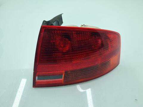 Piloto Trasero Derecho Audi A4 2.0 TDI DPF) 125KW) BERLINA 170CV
