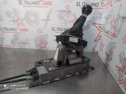 Foto 3ª: Palanca de Cambio Volkswagen Golf ADVANCE 105CV 77KW [CAY] (2010)