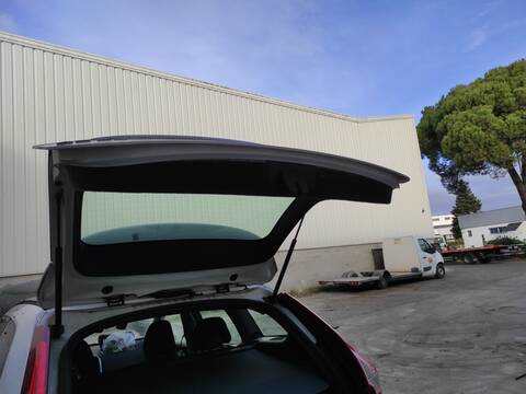 Portón Volvo XC 60 D5204T7