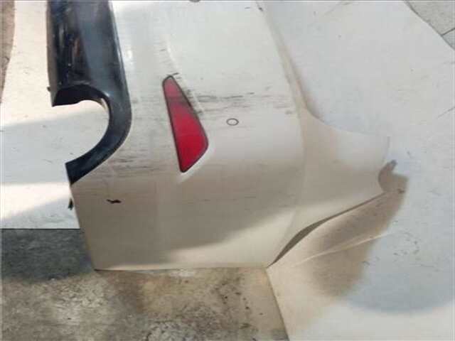 Foto 3ª: Paragolpes Trasero Hyundai i40 1.7 STYLE [1.7 LTR. - 100 KW CRDI CAT] [D4FD]