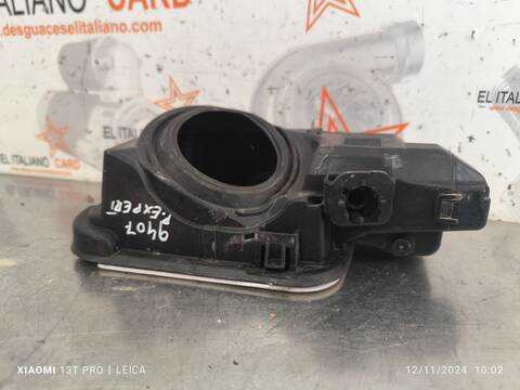 Foto 3ª: Tapa Exterior Combustible Peugeot Expert ASPHALT STANDARD 119CV 88KW FURGON [YHV] (2023)