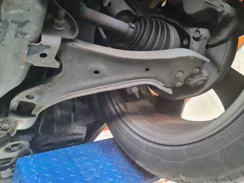 Brazo Suspension Delantero Izquierdo Chevrolet Captiva 2.2 VCDI LT 184CV 135KW