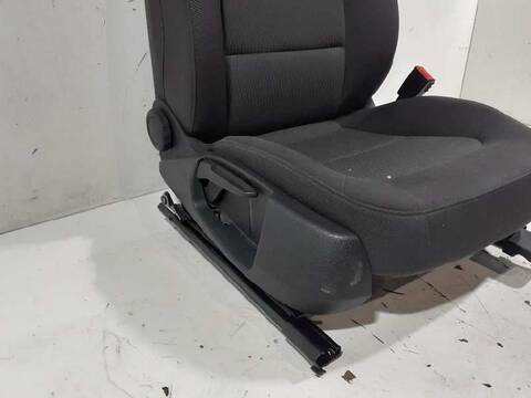 Foto 3ª: Asiento Delantero Derecho Audi A5 2.0 TDI 105KW) 143CV [CAGA] (2011)