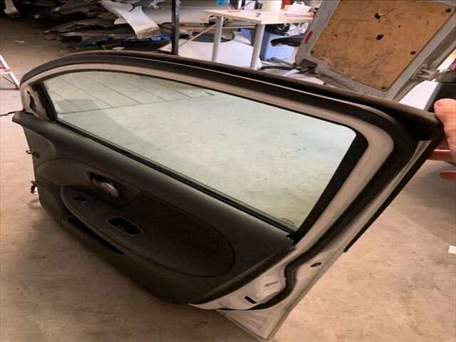 Foto 2ª: Puerta Delantera Derecha Nissan Note 1.6 16V 110CV [HR16] (2008)
