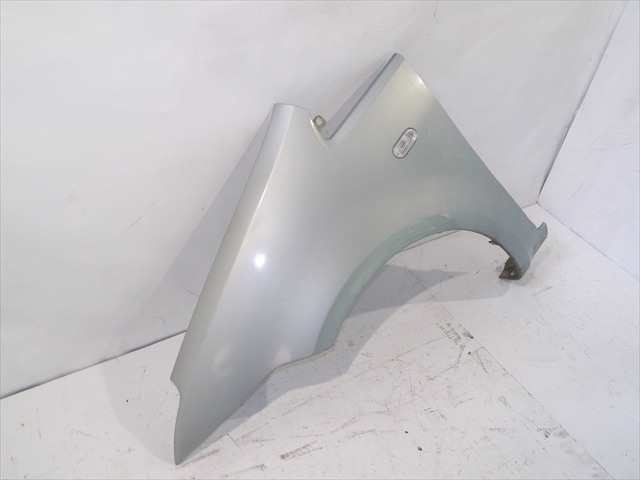 Foto 2ª: Aleta Delantera Izquierda Ford C Max 1.6 TDCI 2003-2007 [G8DA] (2004)