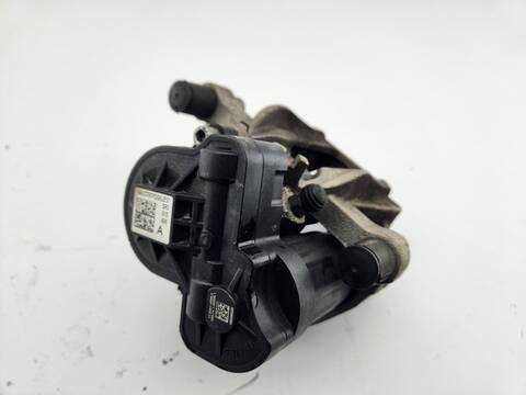 Foto 3ª: Pedal Embrague Volkswagen Golf 1.5 ETSI 150CV 110KW [DXDE] (2024)