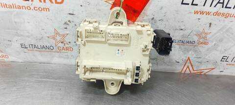 Caja Reles Fusibles Lexus RX 400H 211CV 155KW