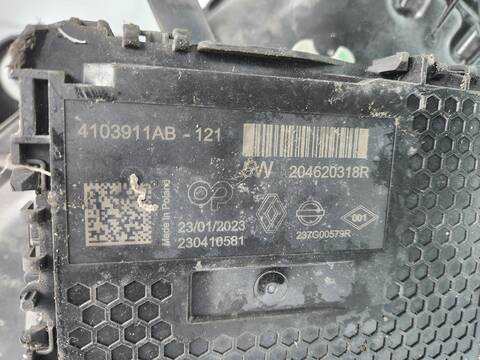 Foto 2ª: Deposito AdBlue Renault Clio EQUILIBRE 100CV 74KW [K9K876] (2023)