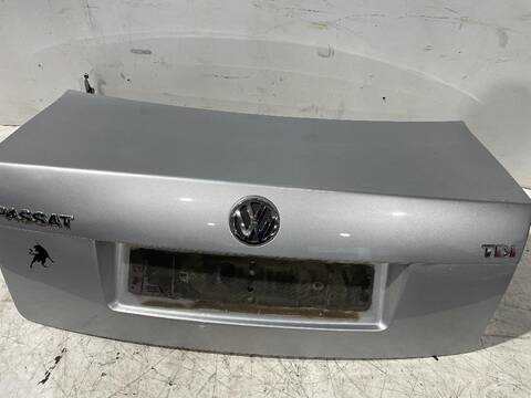 Foto 3ª: Portón Volkswagen Passat ADVANCE 131CV [AVF] (2000)