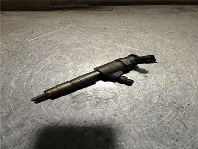 Foto 1ª: Inyectores Peugeot 2008 1.6 ALLURE [1.6 LTR. - 88 KW BLUE-HDI FAP]