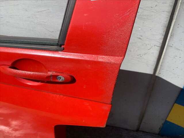 Foto 2ª: Puerta Delantera Izquierda Volkswagen Transporter 1.9 TDI 105CV 0CV FURGON [AXB] (2006)