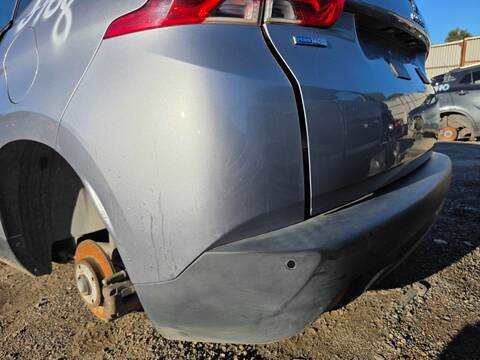 Foto 3ª: Paragolpes Trasero Peugeot 2008 STYLE 82CV 60KW (2016)