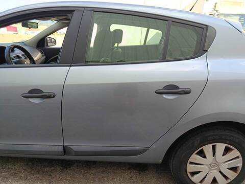 Puerta Trasera Izquierda Renault Megane K9K830 BERLINA III BERLINA 5P