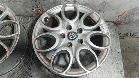 Foto 4ª: Juego LLantas Alfa Romeo Giulietta PROGRESSION 120CV 88KW [940C1000] (2017)