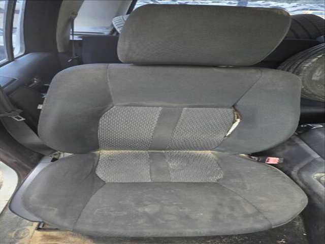 Foto 3ª: Asientos Traseros Land Rover Discovery 276DT AUT. (2009)