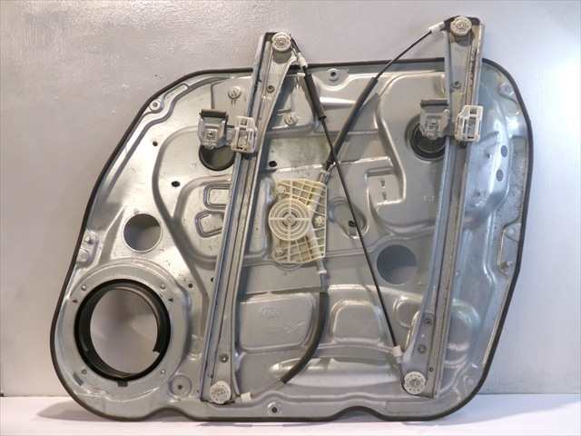 Foto 3ª: Elevalunas Eléctrico Delantero Izquierdo Kia Carens 2.0 CRDI 2006-2013 [D4EA] (2009)