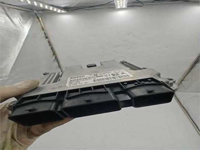 Foto 3ª: Centralita Motor ECU Citroen C5 1.6 AUDACE [1.6 LTR. - 80 KW 16V HDI FAP] [9HZ]