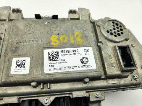 Foto 4ª: Cuadro de Instrumentos Skoda Octavia AMBITION PLUS 149CV 110KW [DTTC] (2024)