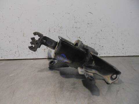 Foto 4ª: Soporte Motor Toyota Prius 1.8 16V CAT HIBRIDO) 99CV 73KW [2ZR] (2011)