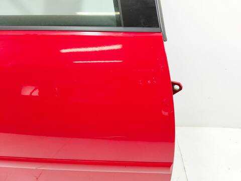 Foto 3ª: Puerta Trasera Derecha Volkswagen Golf HIGHLINE 2 TDI 140CV (2003)