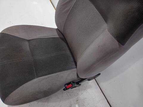 Foto 2ª: Asiento Delantero Derecho Ford Sierra BRILLANT 116CV [N9E] (1987)